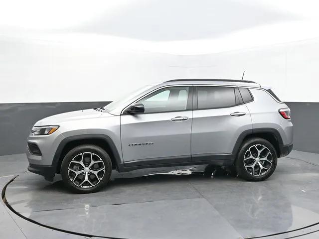 2024 Jeep Compass Latitude 4x4 2024 Jeep Compass Latitude 4x4