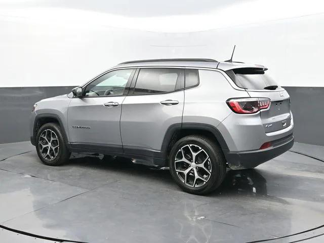 2024 Jeep Compass Latitude 4x4 2024 Jeep Compass Latitude 4x4