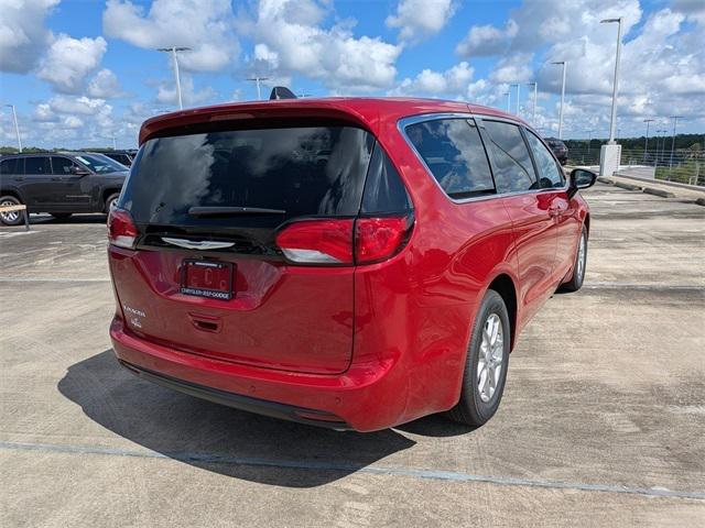 2026 Chrysler Voyager VOYAGER LX