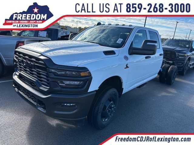 2026 RAM Ram 3500 Chassis Cab RAM 3500 TRADESMAN CREW CAB CHASSIS 4X4 60 CA 2026 RAM Ram 3500 Chassis Cab RAM 3500 TRADESMAN CREW CAB CHASSIS 4X4 60 CA