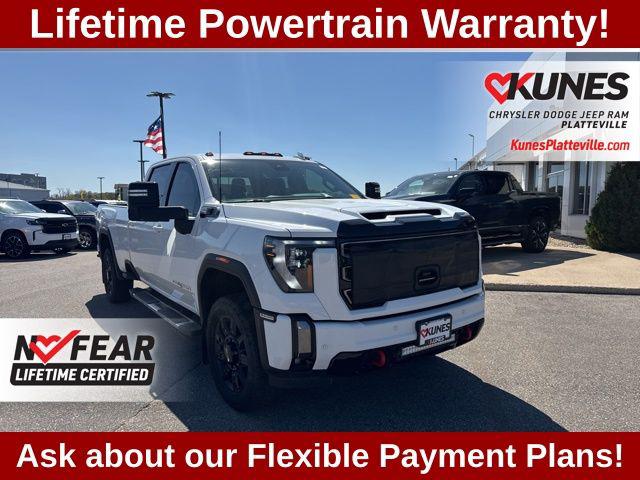 2024 GMC Sierra 2500HD 4WD Crew Cab Standard Bed AT4