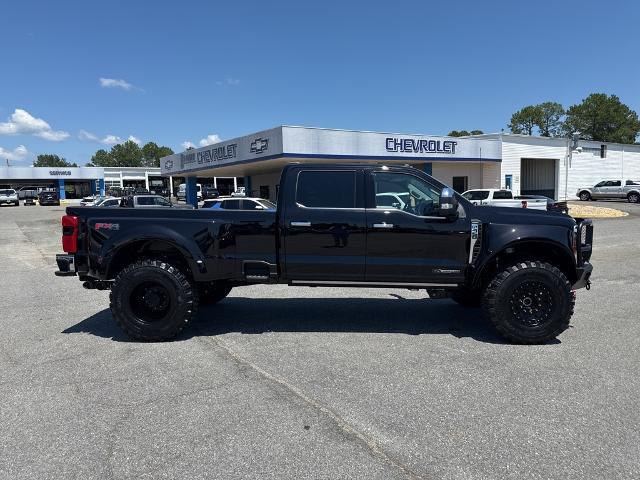 2025 Ford F-450 LARIAT