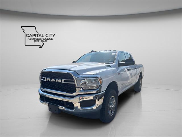 2020 RAM 2500 Tradesman Crew Cab 4X4 64 Box