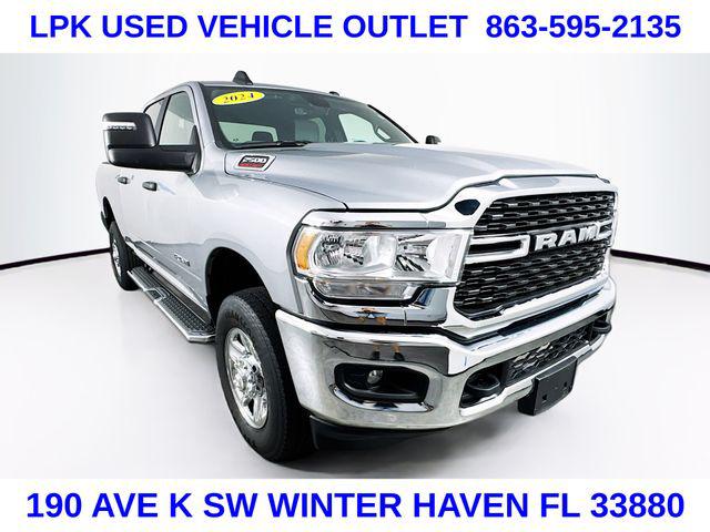 2024 RAM 2500 Big Horn Crew Cab 4x4 64 Box