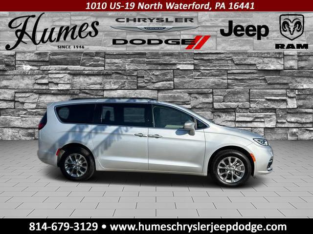 2022 Chrysler Pacifica Touring L AWD