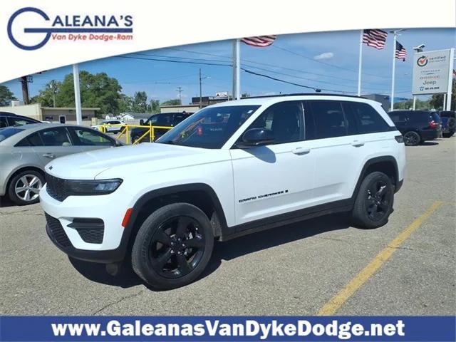 2023 Jeep Grand Cherokee Altitude 4x4 2023 Jeep Grand Cherokee Altitude 4x4