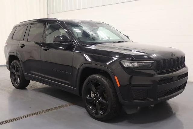 2023 Jeep Grand Cherokee L Altitude 4x4 2023 Jeep Grand Cherokee L Altitude 4x4