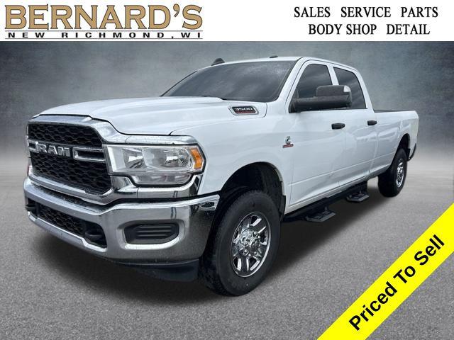 2020 RAM 3500 Tradesman Crew Cab 4x4 8 Box