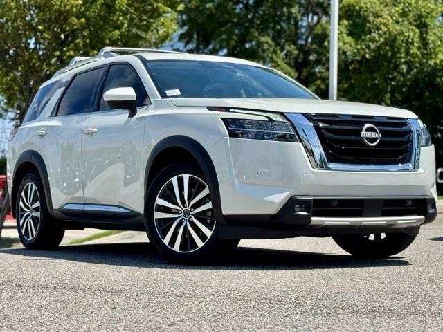 2022 Nissan Pathfinder Platinum 2WD