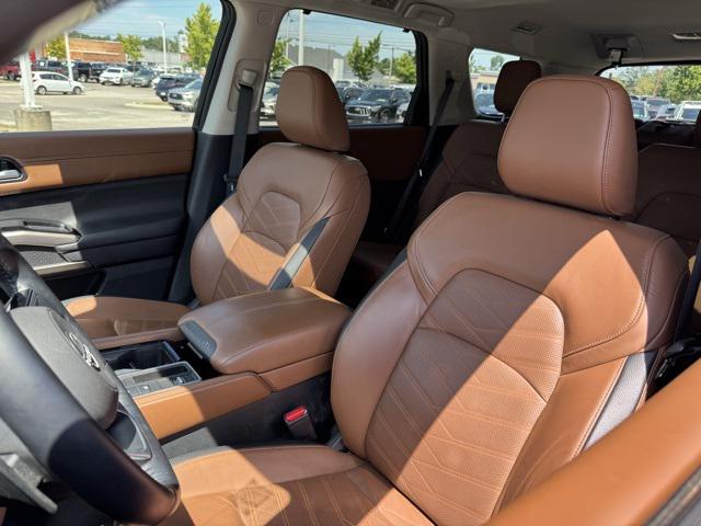 2022 Nissan Pathfinder Platinum 2WD
