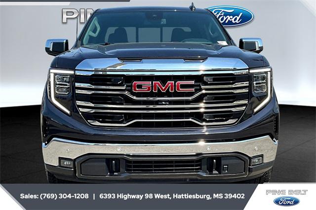 2022 GMC Sierra 1500 4WD Crew Cab Short Box SLT