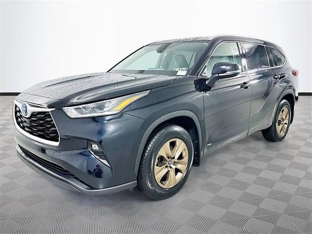 2022 Toyota Highlander Hybrid XLE Bronze Edition