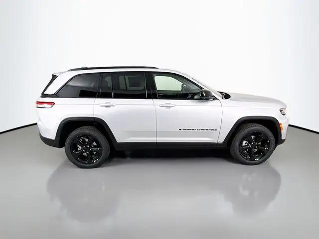 2025 Jeep Grand Cherokee Limited 4x4
