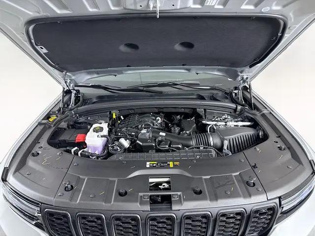 2025 Jeep Grand Cherokee Limited 4x4
