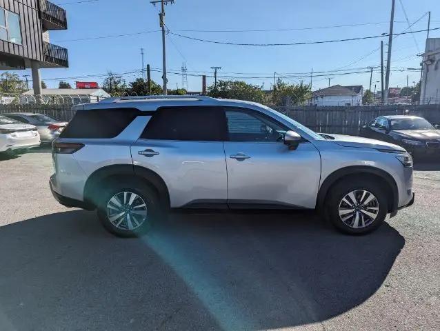 2023 Nissan Pathfinder SL 4WD