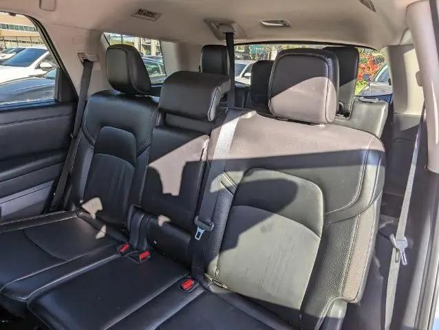 2023 Nissan Pathfinder SL 4WD