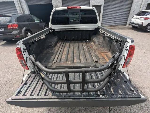 2021 Nissan Frontier Crew Cab SV 4x2