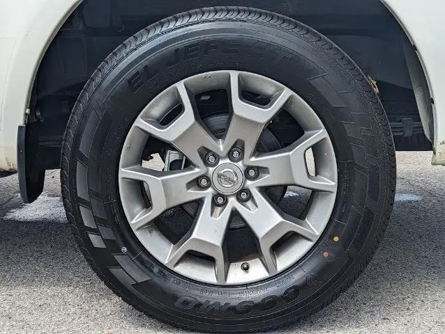 2021 Nissan Frontier Crew Cab SV 4x2