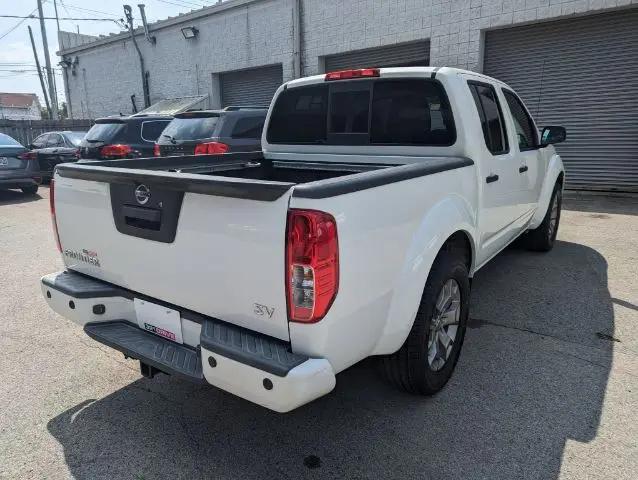 2021 Nissan Frontier Crew Cab SV 4x2