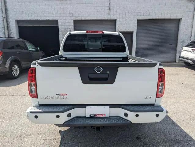 2021 Nissan Frontier Crew Cab SV 4x2