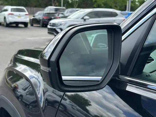 2026 Volkswagen Atlas SEL Premium R-Line