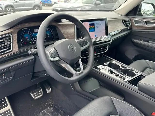 2026 Volkswagen Atlas SEL Premium R-Line