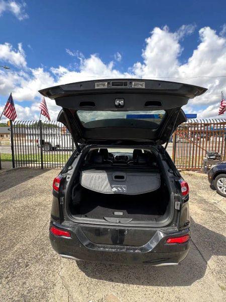 2018 Jeep Cherokee Overland 4x4