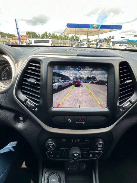 2018 Jeep Cherokee Overland 4x4