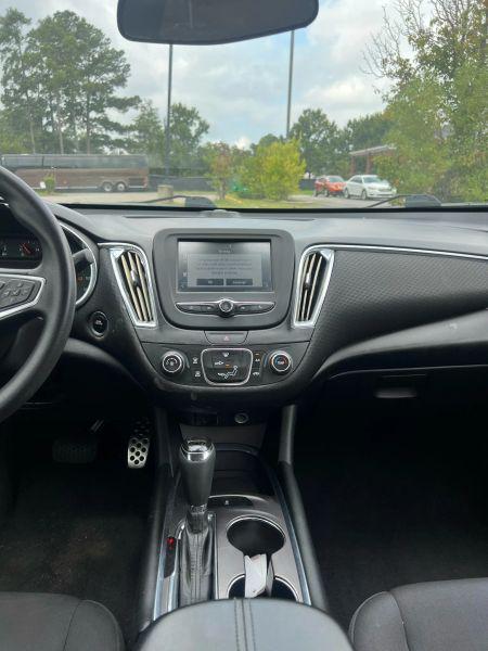 2017 Chevrolet Malibu 1LT