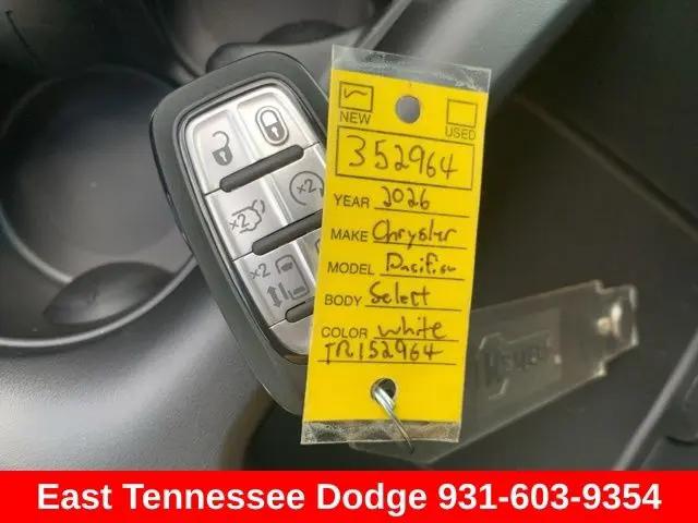 2026 Chrysler Pacifica Select