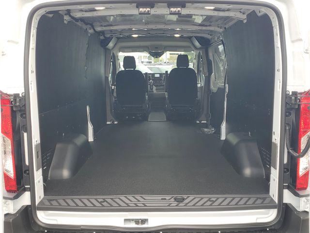 2025 Ford Transit Cargo Van Base w/9,950 lb. GVWR