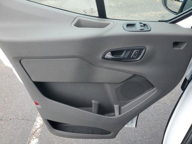 2025 Ford Transit Cargo Van Base w/9,950 lb. GVWR
