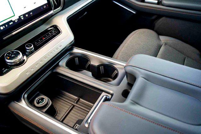 2025 Ford Expedition Active MAX