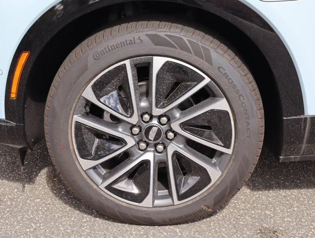 2025 Cadillac iQ Sport 1 AWD