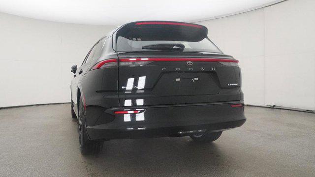 2025 Toyota Crown Signia Limited