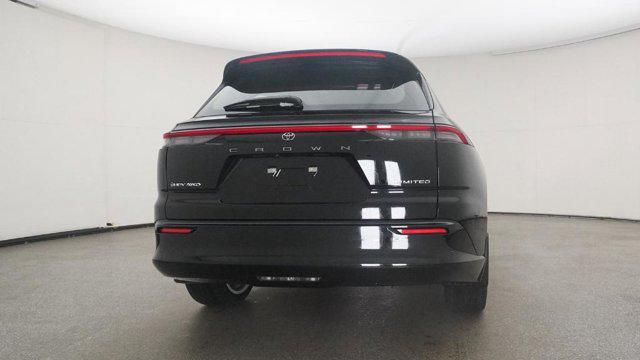 2025 Toyota Crown Signia Limited