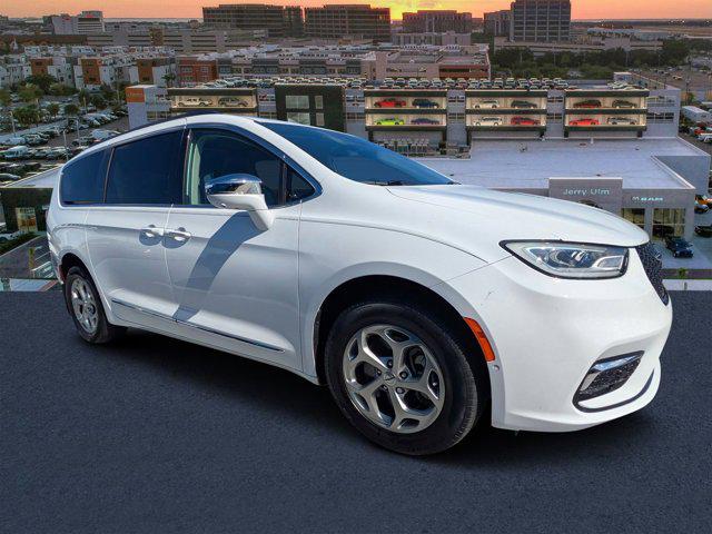 2022 Chrysler Pacifica Limited AWD