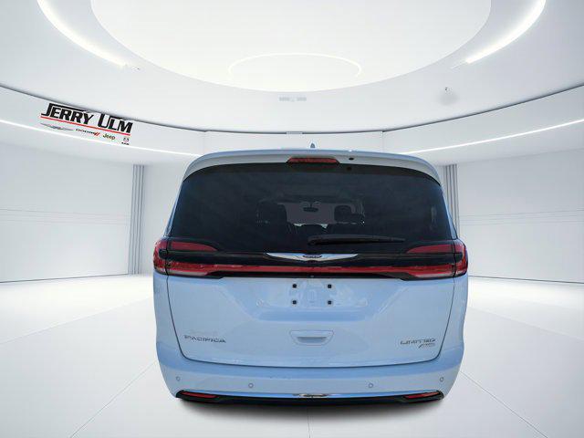 2022 Chrysler Pacifica Limited AWD