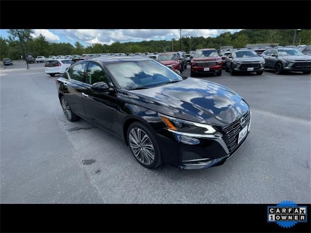 2023 Nissan Altima SL Intelligent AWD 2023 Nissan Altima SL Intelligent AWD