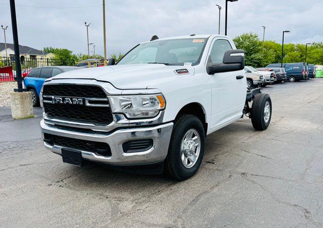 2023 RAM 2500 Tradesman Regular Cab 4x2 8 Box