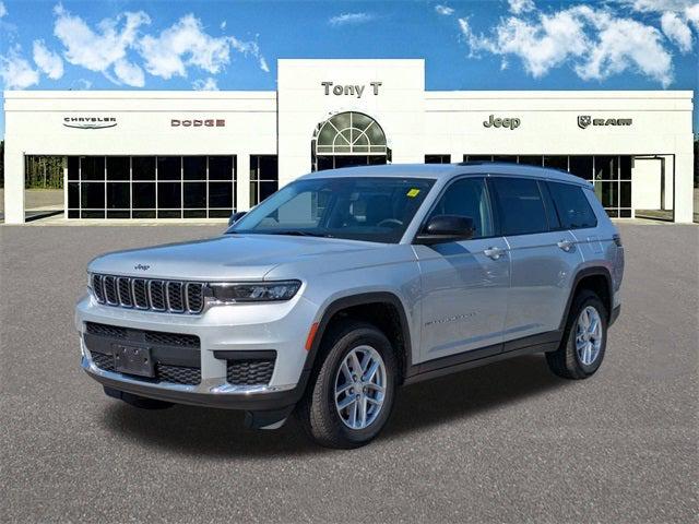 2023 Jeep Grand Cherokee L Laredo 4x2