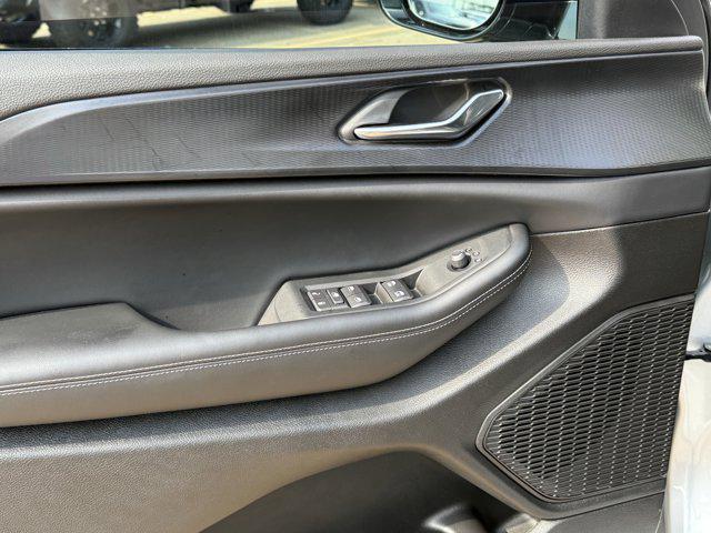 2025 Jeep Grand Cherokee L Altitude X 4x2