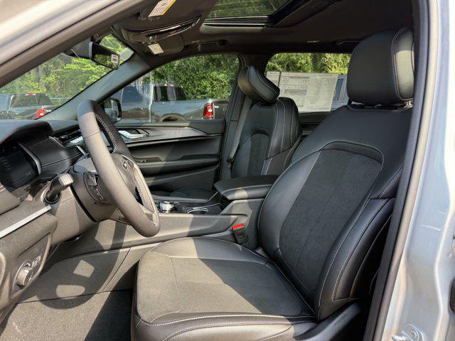 2025 Jeep Grand Cherokee L Altitude X 4x2