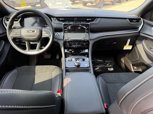 2025 Jeep Grand Cherokee L Altitude X 4x2