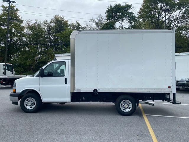 2025 Chevrolet Express Cutaway Work Van