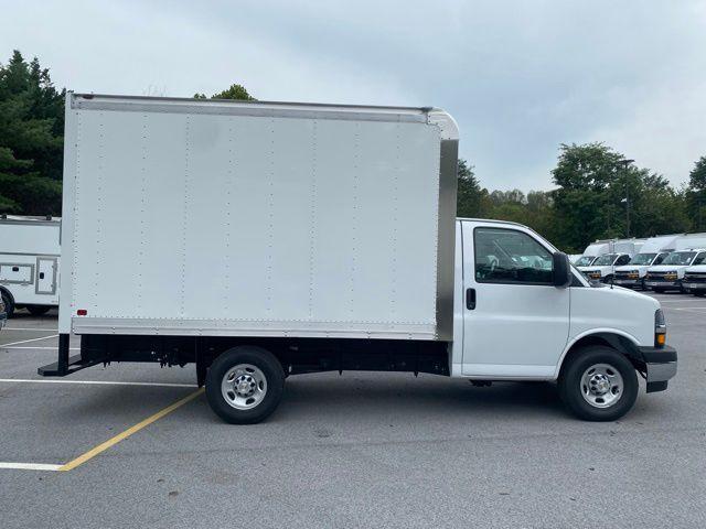 2025 Chevrolet Express Cutaway Work Van