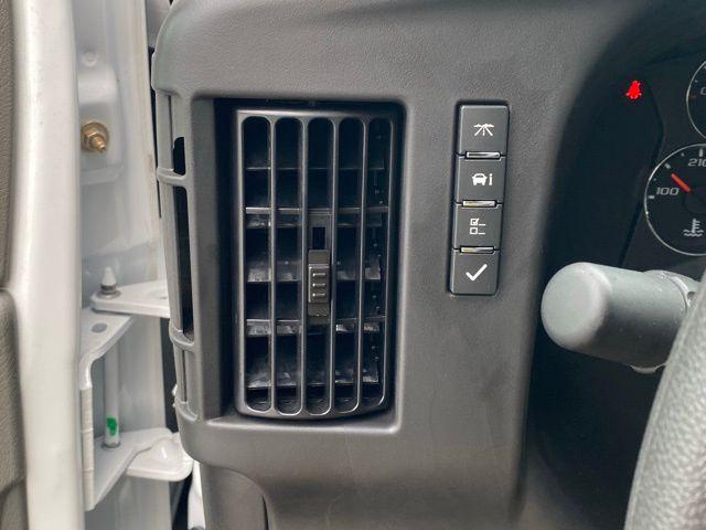 2025 Chevrolet Express Cutaway Work Van