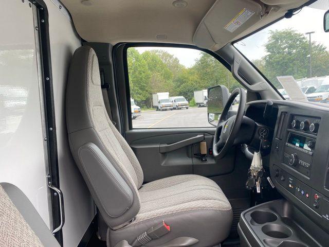 2025 Chevrolet Express Cutaway Work Van