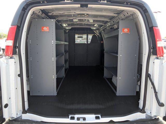 2025 GMC Savana Cargo RWD 2500 Extended Wheelbase Work Van