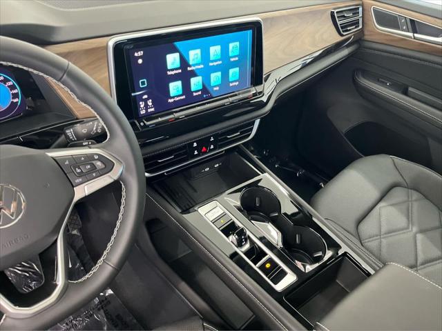 2026 Volkswagen Atlas SE with Technology